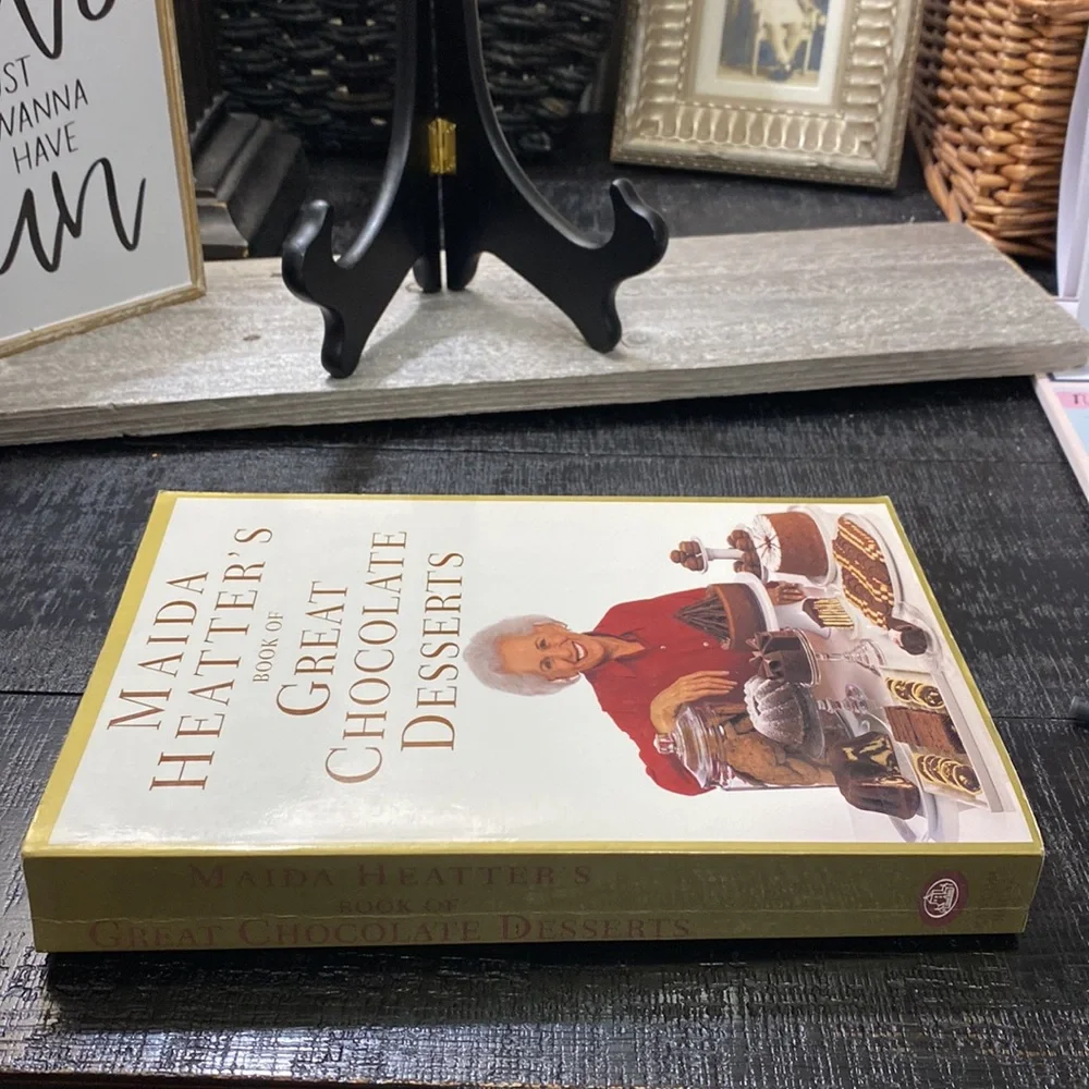 Maida Heatter's Vintage 1995 PB Book of Great Chocolate Desserts! - Picture 2 of 12